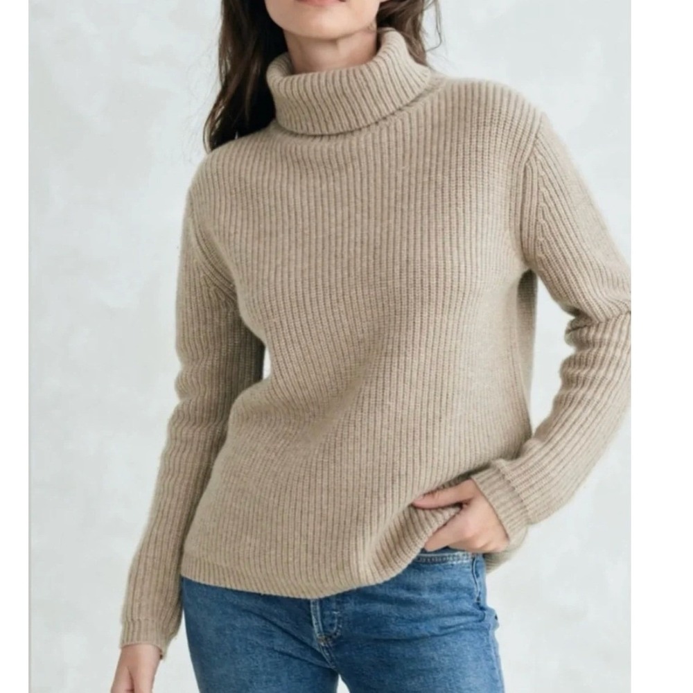 Jenni Kayne Ribbed Cashmere Turtleneck Sweater Medium Tan Quiet Luxury Neutral